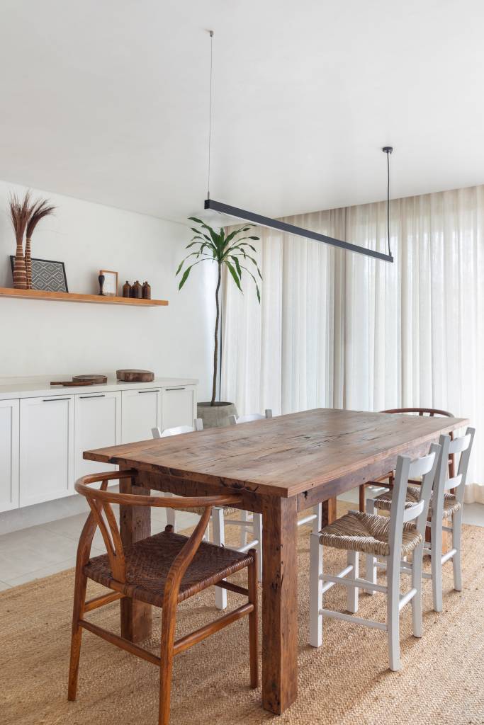 porcelanato-areia-e-cimento-queimado-branco-fazem-desta-cobertura-um-paraiso-grego-house-in-rio-arquitetura-14 Porcelanato areia e cimento queimado branco fazem desta cobertura um paraíso grego. Projeto de House In Rio Arquitetos.