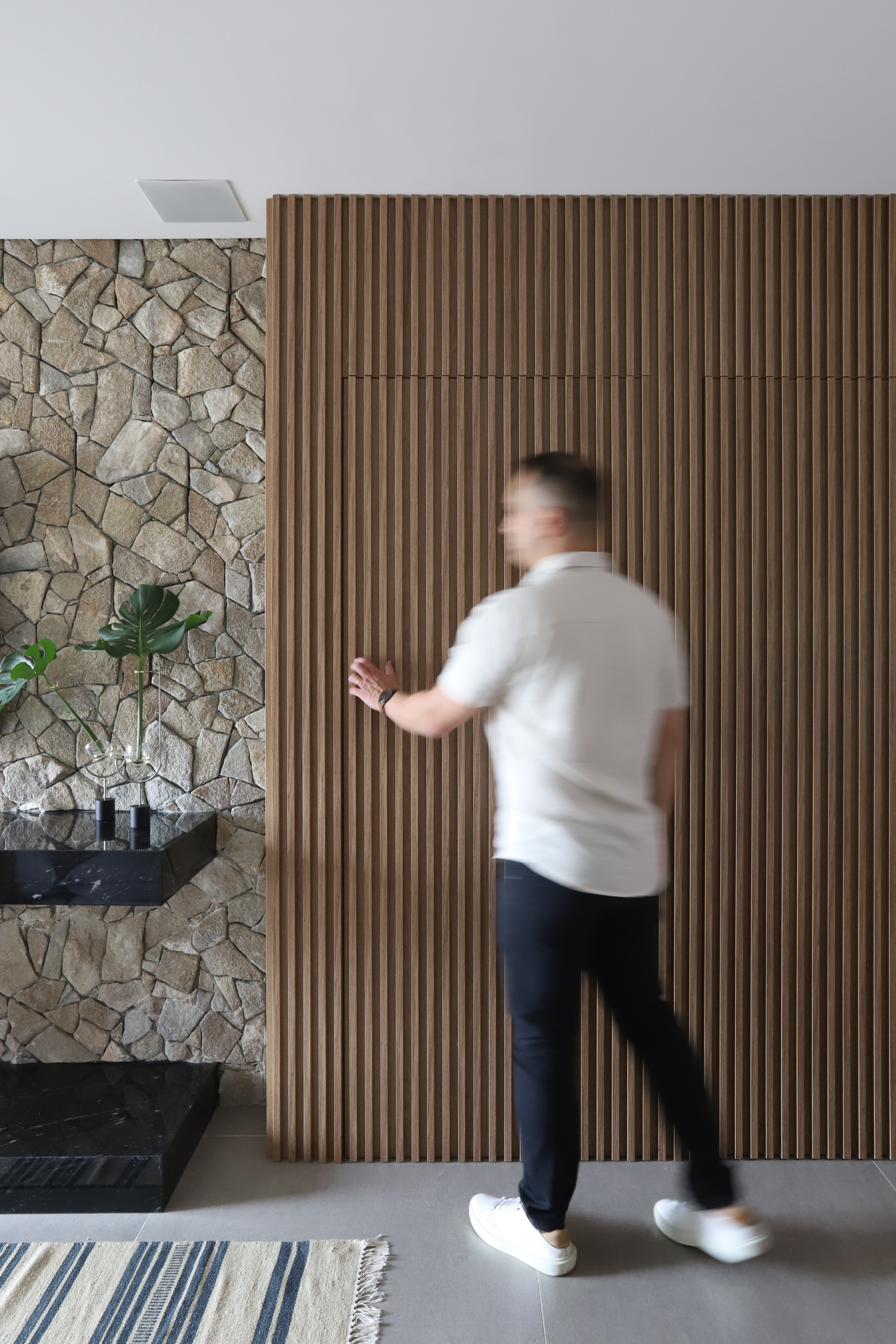 5 recursos que deixam a decoração da sua casa mais moderna. Projeto de BMA Studio.