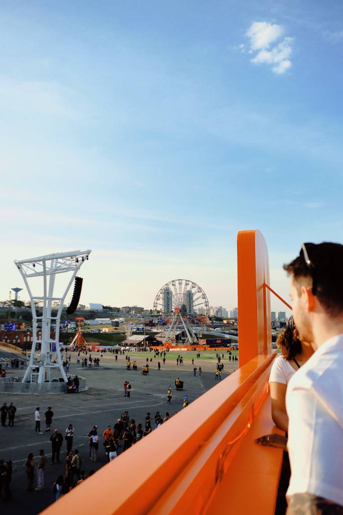 confira-todos-os-detalhes-do-pavilhao-do-itau-no-tha-town-2025-05 Confira todos os detalhes do Pavilhão do Itaú no Tha Town 2025