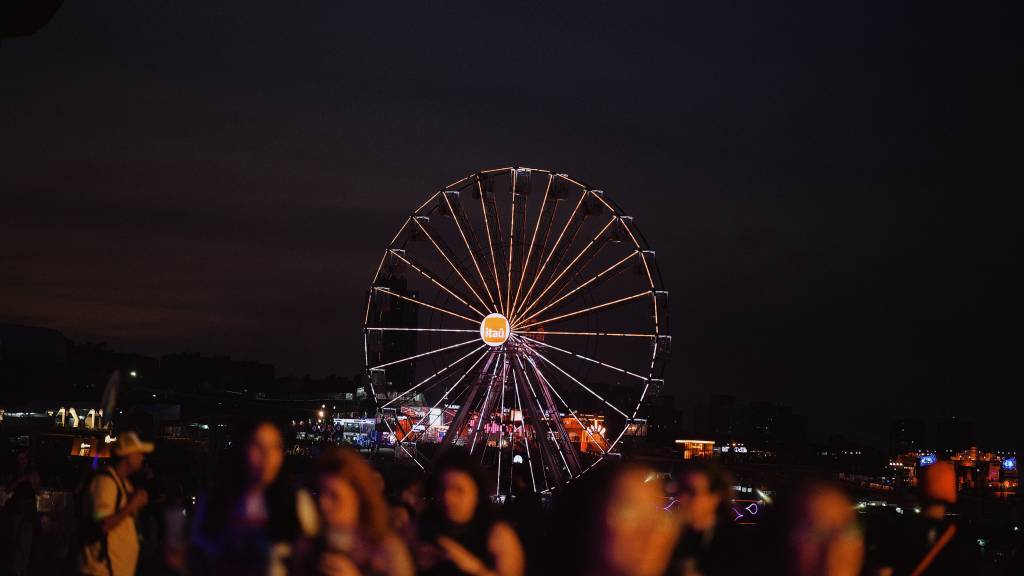 confira-todos-os-detalhes-do-pavilhao-do-itau-no-tha-town-2025-12 Confira todos os detalhes do Pavilhão do Itaú no Tha Town 2025