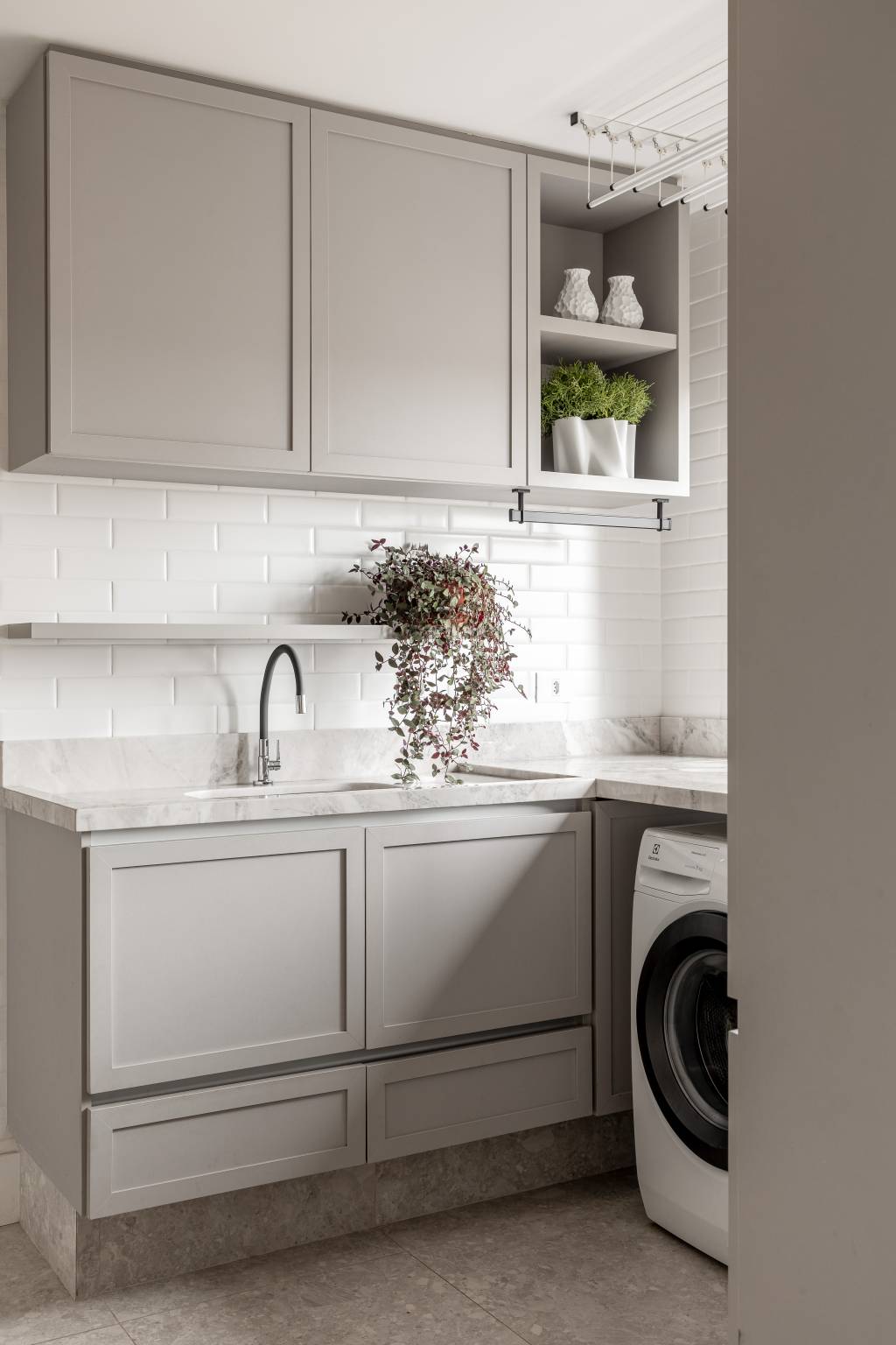 Lavanderia Pequena: 5 ideias incríveis para otimizar seu espaço