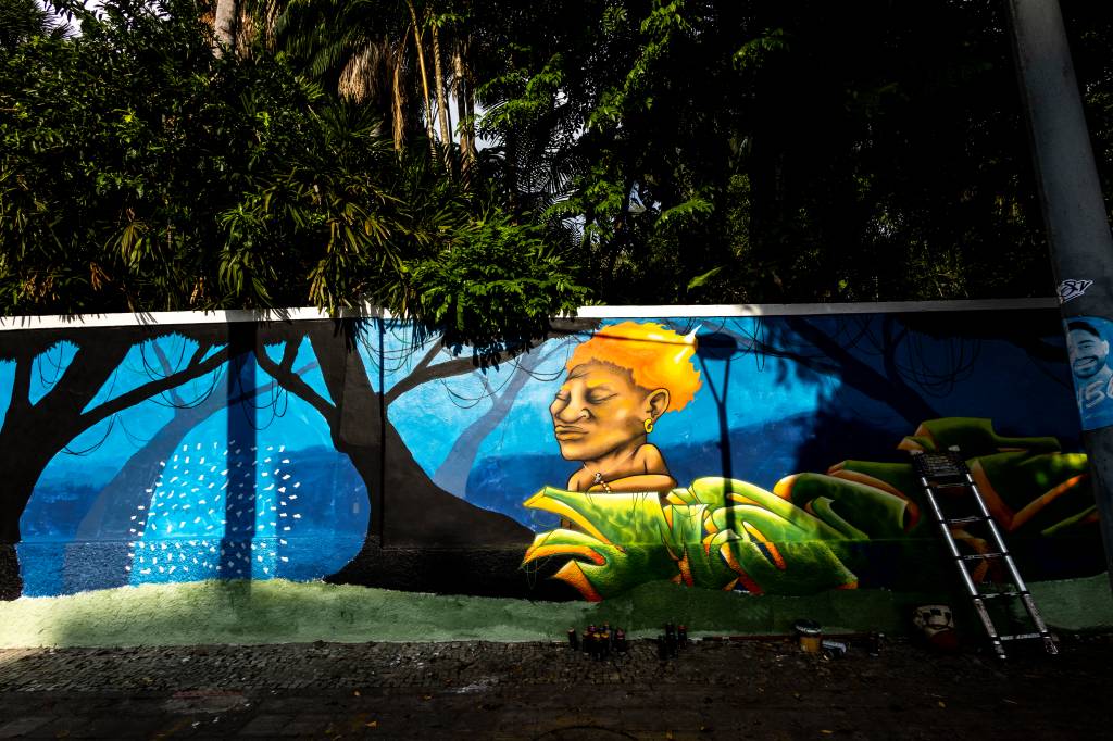 20-artistas-pintam-a-nova-fachada-do-museu-de-arte-urbana-de-belem-tsssrex-gabz 20 artistas pintam a nova fachada do Museu de Arte Urbana de Belém