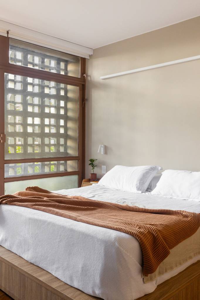 Apartamento destaca arquitetura modernista com pitada nipo-brasileira. Apartamento Oriente Coda Arquitetura