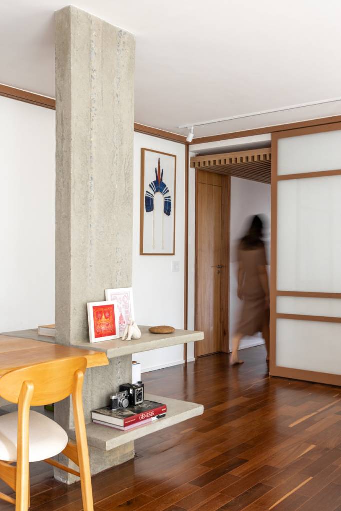 Apartamento destaca arquitetura modernista com pitada nipo-brasileira. Apartamento Oriente Coda Arquitetura