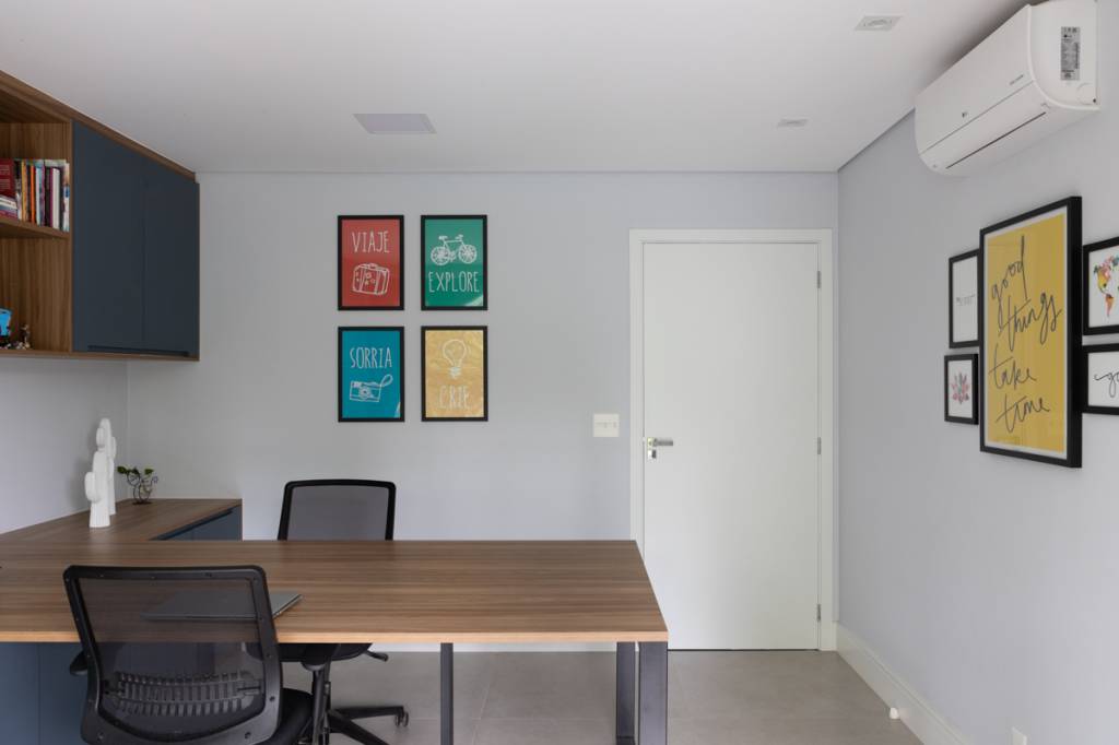 Casa de 488 m² une sofisticação, funcionalidade e contato com a natureza. Projeto Daniel Szego