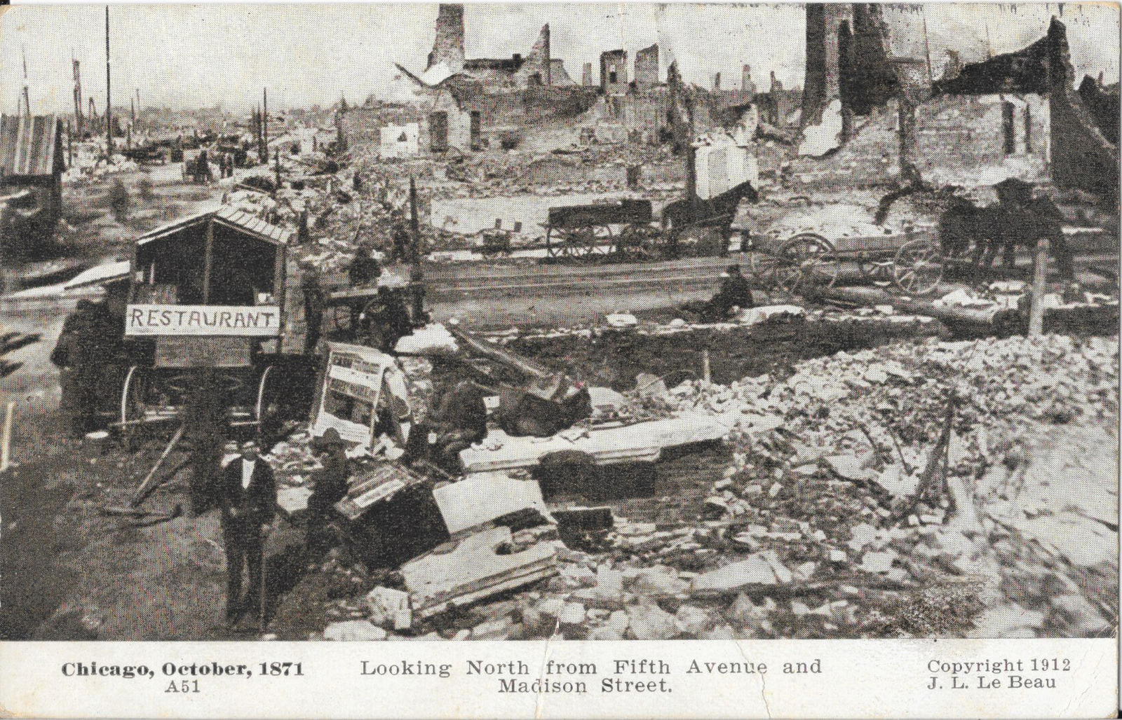 Tour de barco pelo Rio Chicago: conheça a arquitetura dos principais arranha-céus da cidade